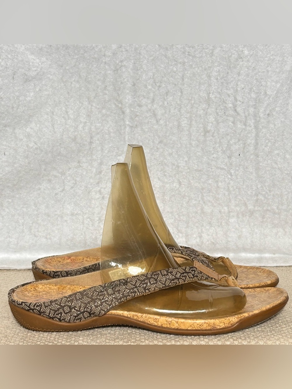 DKNY Womens Brown Cork-Look Slip On Thong Wedge Slide Flip Flop Sandals SZ 8.5